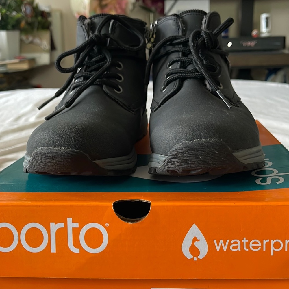Sporto Waterproof 8M Black Dazzle Bootie
